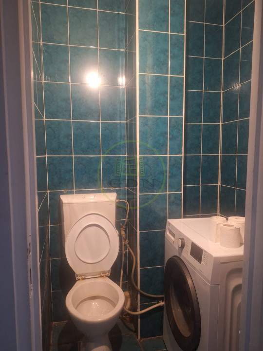 Apartament 3 camere decomandat zona piata Flora 