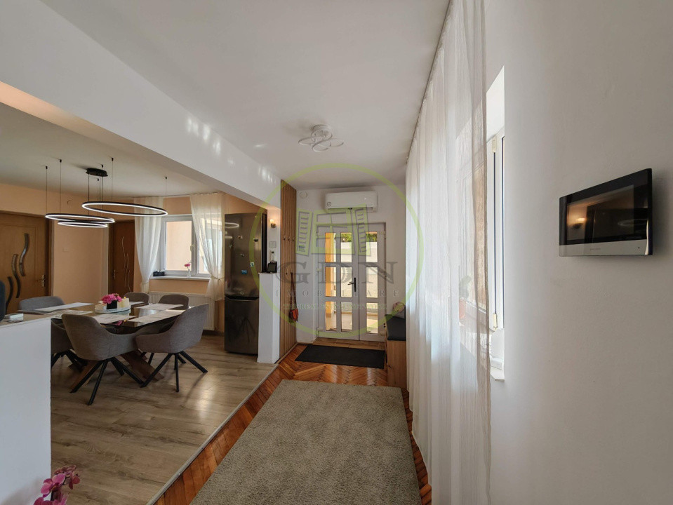 Casă de vânzare Reghin zona semicentrală.
