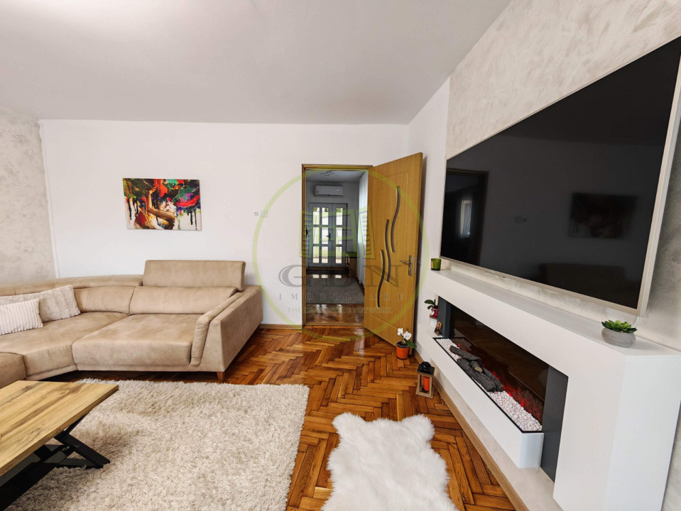 Casă de vânzare Reghin zona semicentrală.