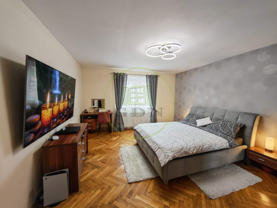 Casă de vânzare Reghin zona semicentrală.