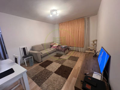 Apartament 3 camere, semidecomandat, cartier Craiovita Nouă, zona Orizont