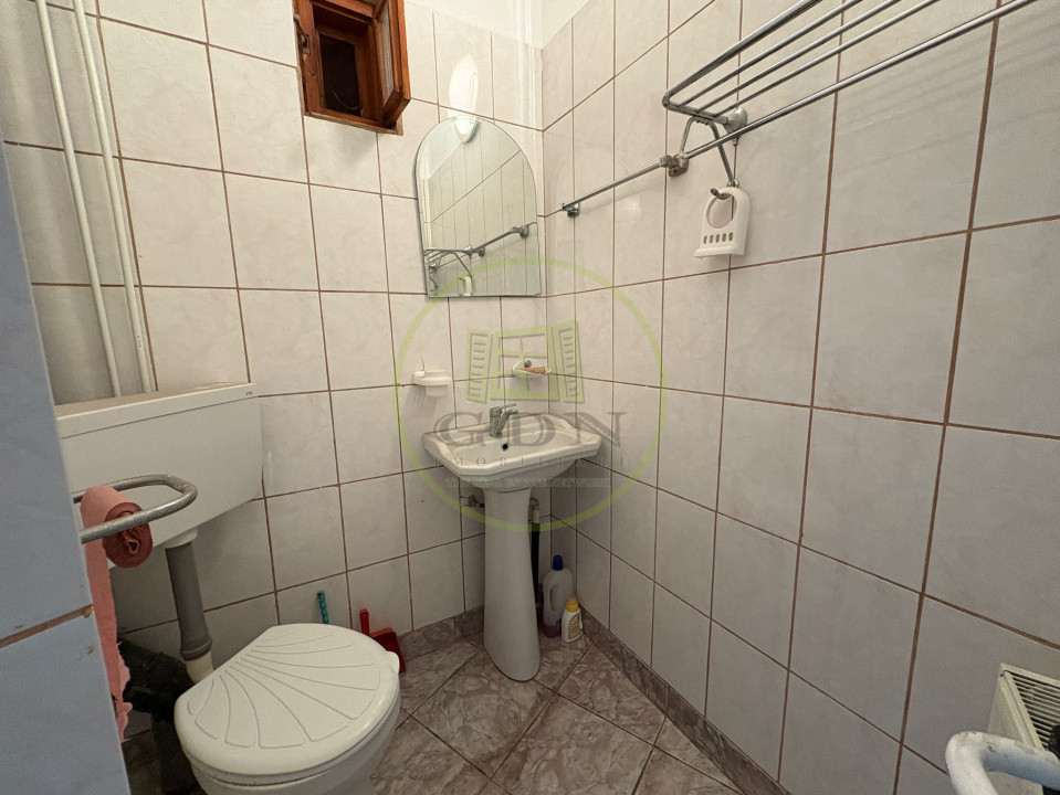 Casa, D+P+1+M , 240 mp, Cartier Valea Rosie, Zona Liceul Traian Vuia