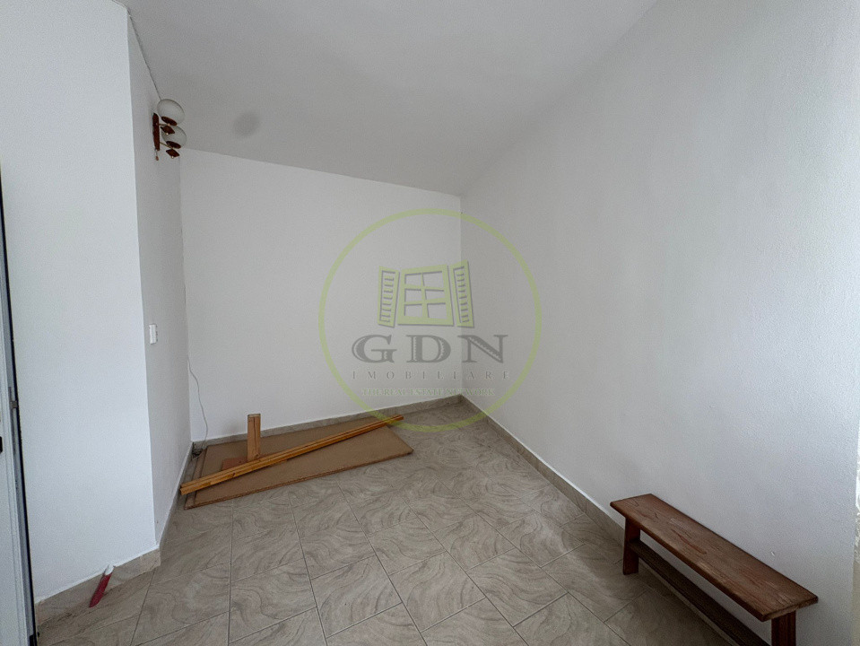 Casa, D+P+1+M , 240 mp, Cartier Valea Rosie, Zona Liceul Traian Vuia
