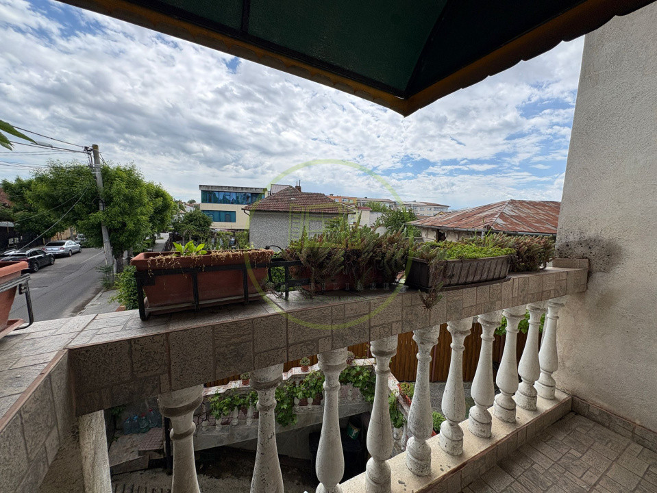 Casa, D+P+1+M , 240 mp, Cartier Valea Rosie, Zona Liceul Traian Vuia