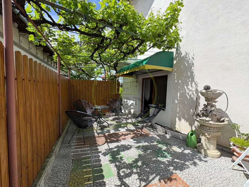 Casa, D+P+1+M , 240 mp, Cartier Valea Rosie, Zona Liceul Traian Vuia