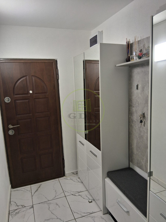 Garsonieră 28 mp, Parter Înalt, Pivniță 8 mp – Renovată & Utilată