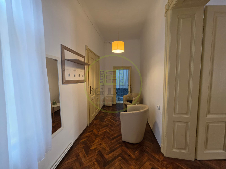 Chirie - Apartament 2 camere Ultracentral (Xenopol), aer boem si farmec aparte!