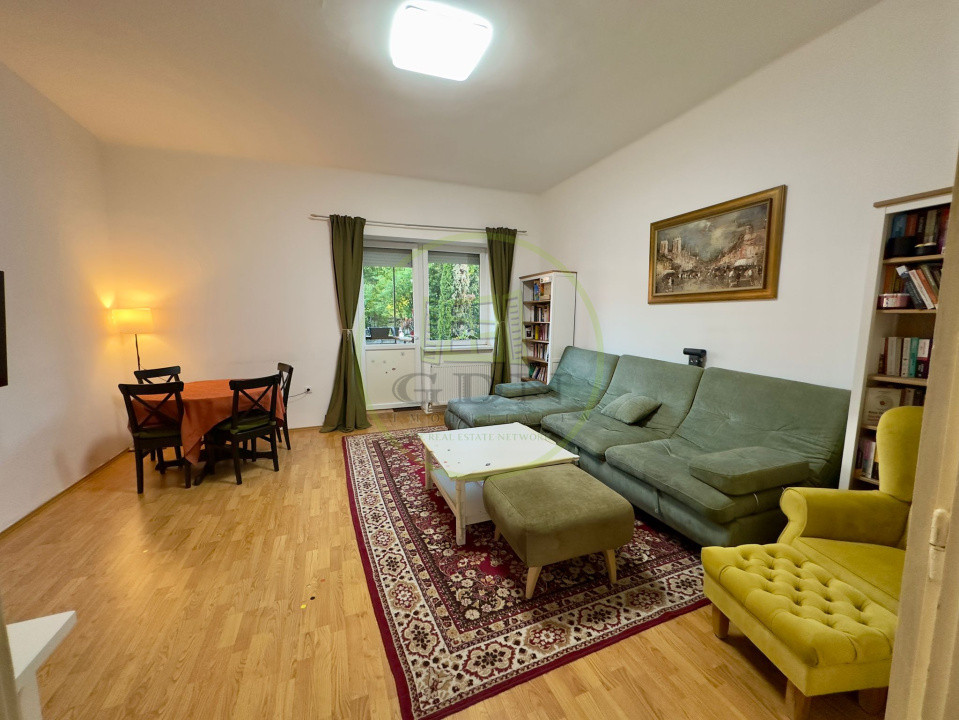 Se vinde casa la pret de apartament, zona centrala, str. Lupeni.