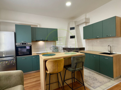 Se vinde casa la pret de apartament, zona centrala, str. Lupeni.