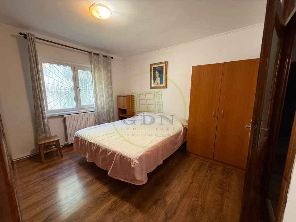 Apartament 4 camere, 96 mp, Cartierul 1 Mai, Zona Pelendava