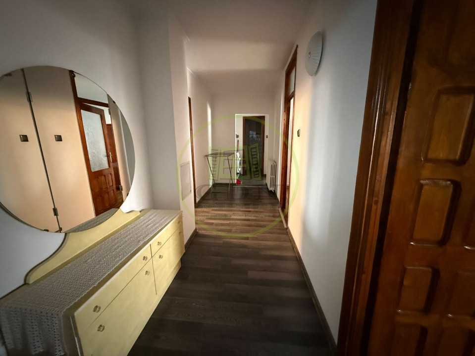 Apartament 4 camere, 96 mp, Cartierul 1 Mai, Zona Pelendava