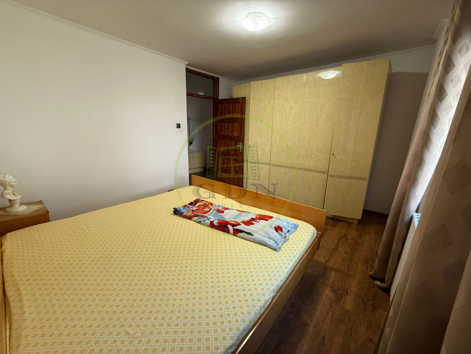 Apartament 4 camere, 96 mp, Cartierul 1 Mai, Zona Pelendava