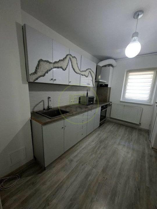  Închiriere – Apartament Elegant 3 Camere, Cămară, Pivniță – Terezian  
