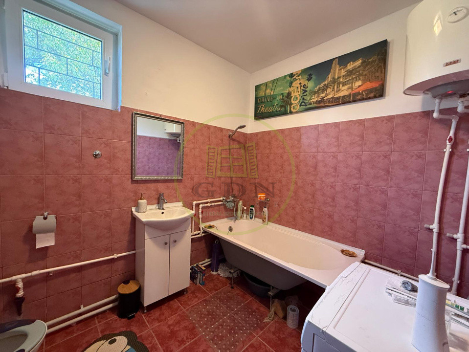 Casa plan parter, 566 mp teren, 131 mp utili, Pielesti-Centru