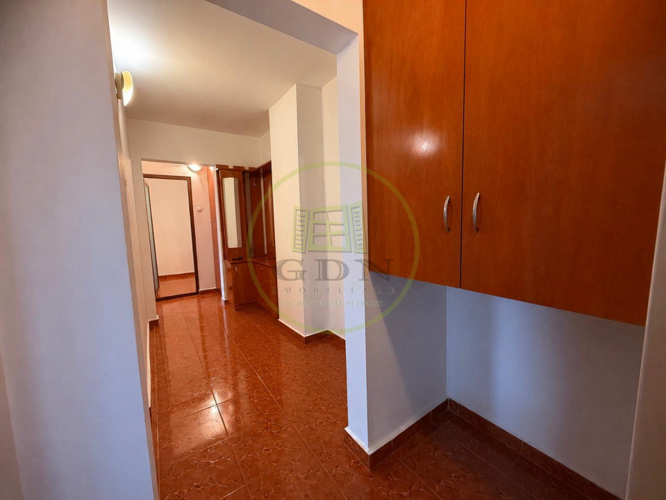 Apartament 4 camere, 83,30 mp, cartier Craiovita Noua, zona Scoala Elena Farago