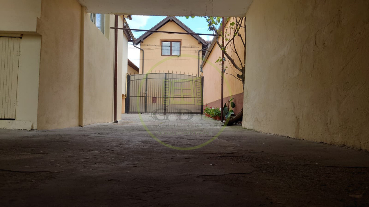Casă Individuală de Închiriat – Lazaret / Lupeni – Garaj + Curte