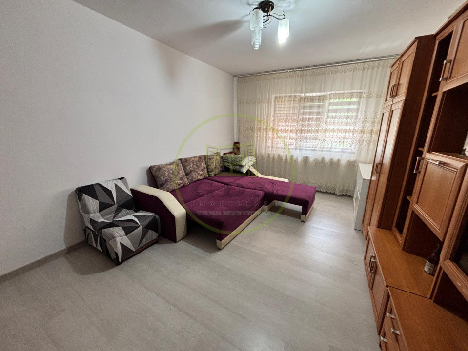 Apartament 2 camere, decomandat, 53mp, Cartier Cornitoiu, Zona Unitatea Militara