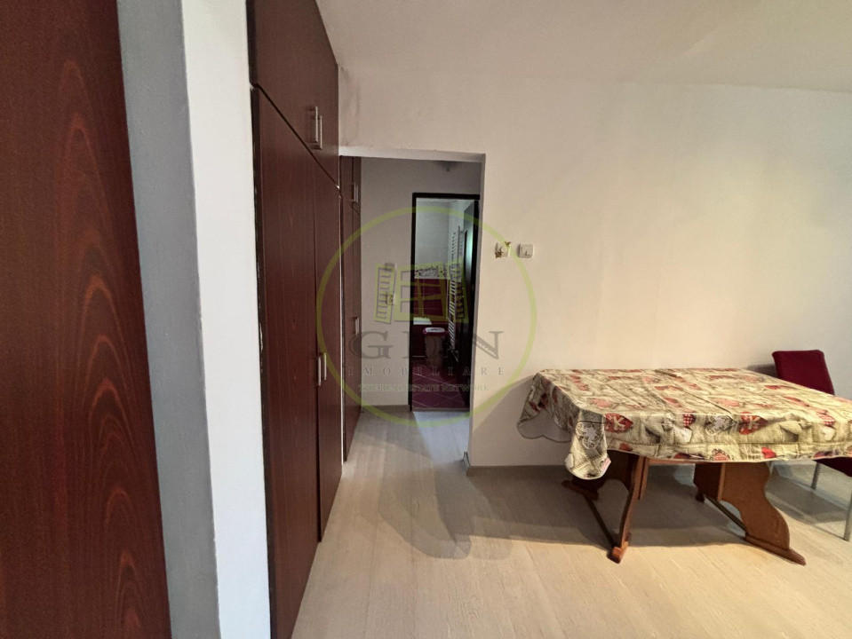 Apartament 2 camere, decomandat, 53mp, Cartier Cornitoiu, Zona Unitatea Militara