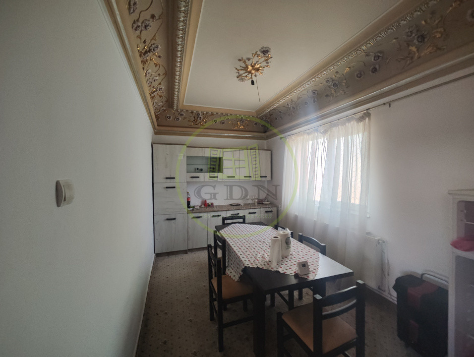 Casa 268.7 mp, teren 1002, Craiova, zona Bariera Valcii. 