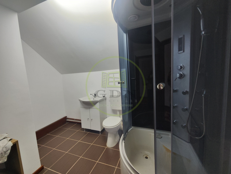 Casa 268.7 mp, teren 1002, Craiova, zona Bariera Valcii. 