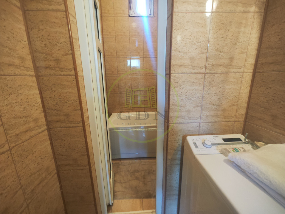 Casa 268.7 mp, teren 1002, Craiova, zona Bariera Valcii. 