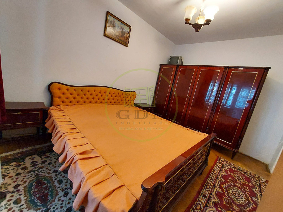 Apartament 3 camere de inchiriat.