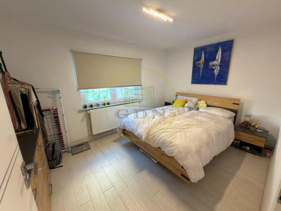 Apartament 2 camere, cartier 1 Mai, zona confecții 