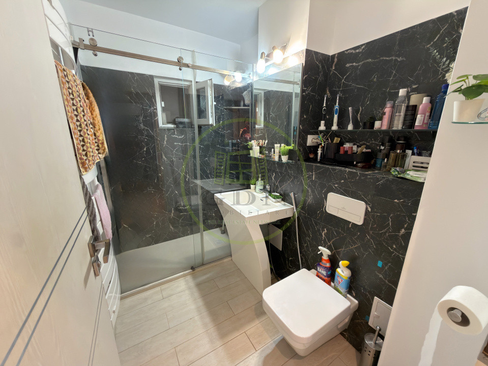 Apartament 2 camere, cartier 1 Mai, zona confecții 