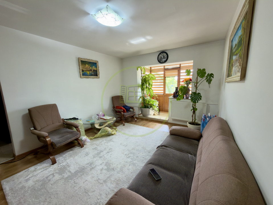 Apartament 2 camere, semidecomandat, cartier Craiovita Nouă, zona Orizont