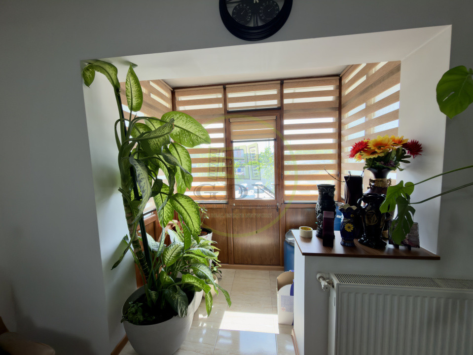 Apartament 2 camere, semidecomandat, cartier Craiovita Nouă, zona Orizont
