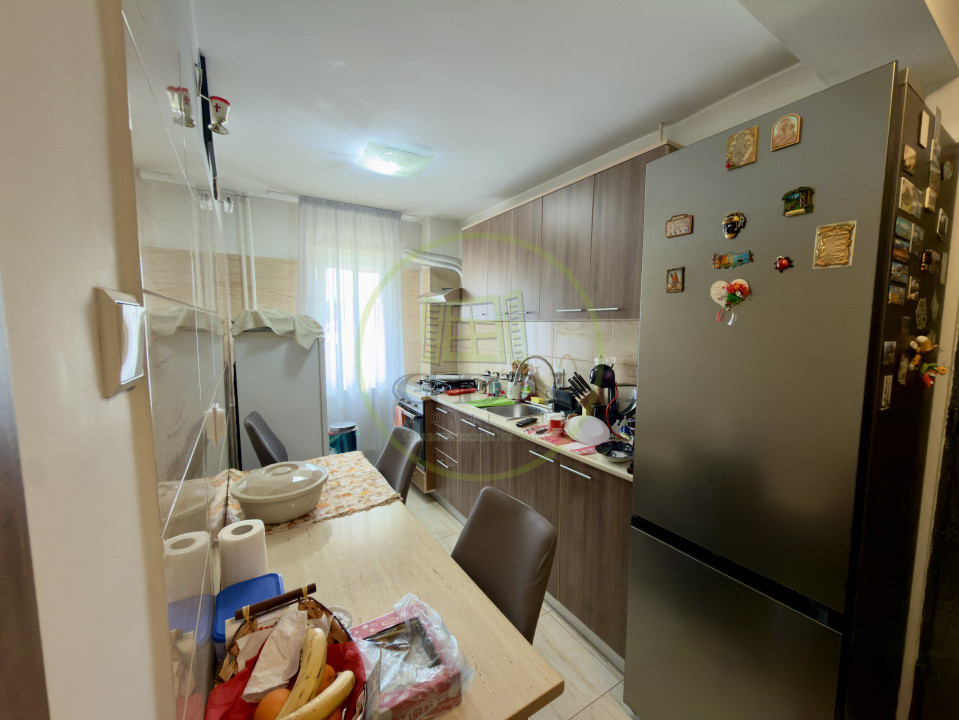 Apartament 2 camere, semidecomandat, cartier Craiovita Nouă, zona Orizont