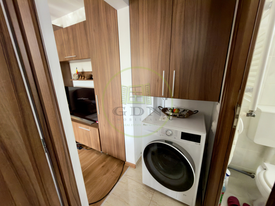 Apartament 2 camere, semidecomandat, cartier Craiovita Nouă, zona Orizont
