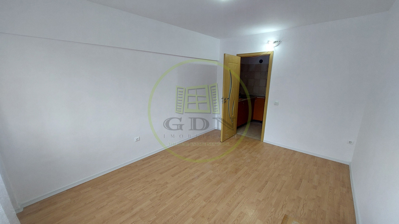 Camera de camin, etajul 1, cartier Valea Rosie, zona Grădinița Castelul Fermecat