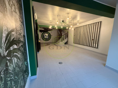 Spatiu comercial, 377 mp, Cartier 1 Mai, Zona Medicina Veche 