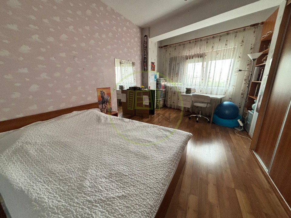 Apartament 3 camere, 78 mp, open space, Calea Severinului, zona Supeco