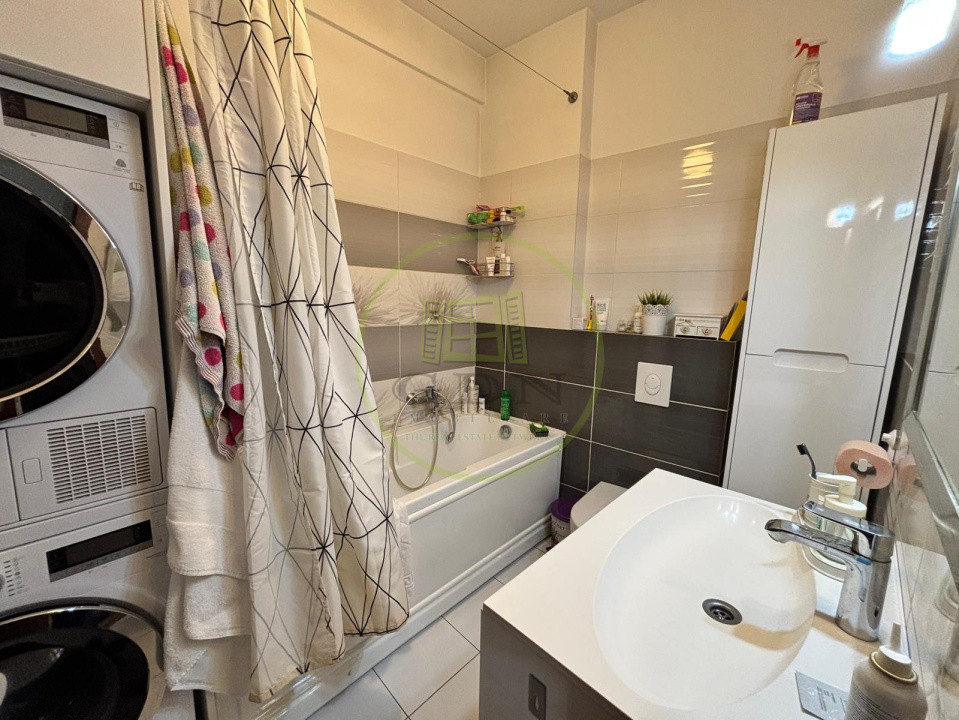 Apartament 3 camere, 78 mp, open space, Calea Severinului, zona Supeco