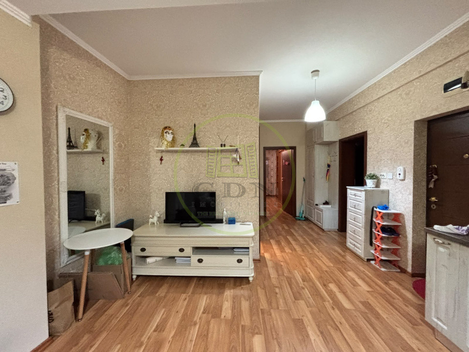 Apartament 3 camere, 78 mp, open space, Calea Severinului, zona Supeco
