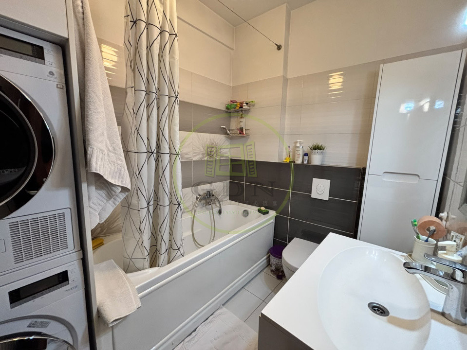 Apartament 3 camere, 78 mp, open space, Calea Severinului, zona Supeco