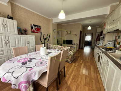 Apartament 3 camere, 78 mp, open space, Calea Severinului, zona Supeco