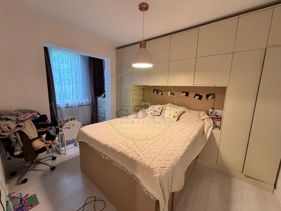 Apartament 3 camere, 53 mp, cartier Craiovita Noua, zona Hotel Bacolux