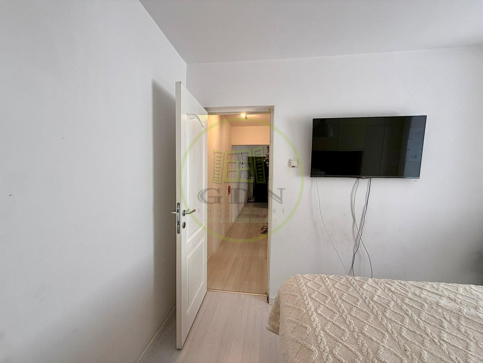 Apartament 3 camere, 53 mp, cartier Craiovita Noua, zona Hotel Bacolux