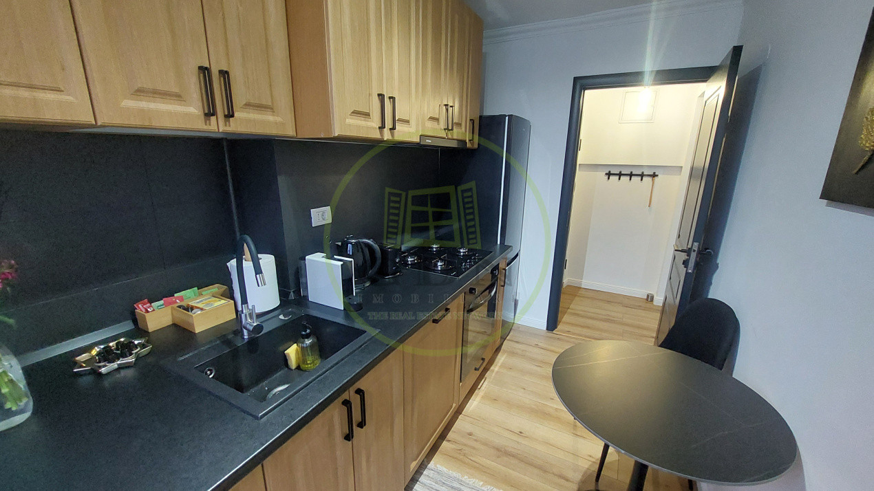 Apartament doua camere semidecomandat, 41 mp, cartier Centru zona Maestro