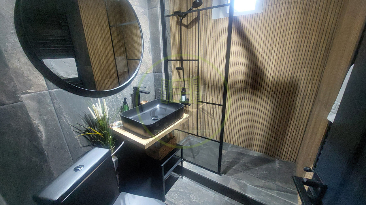 Apartament doua camere semidecomandat, 41 mp, cartier Centru zona Maestro