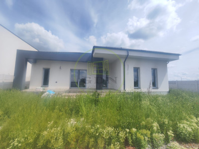 Casa 4 camere, teren 390 mp, sat Preajba, Com Malu Mare