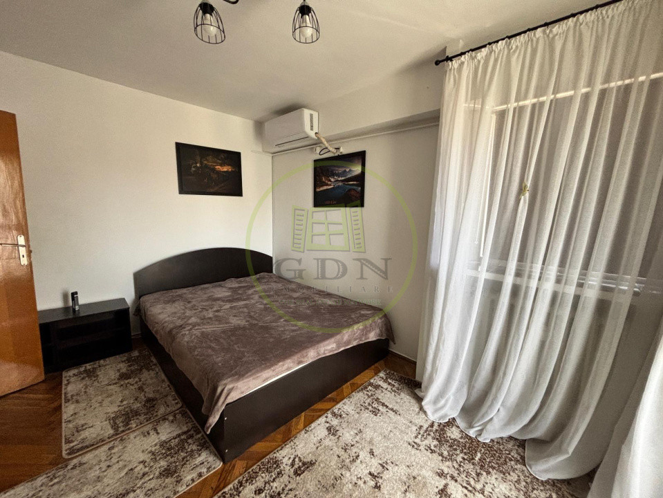 Apartament 2 camere semidecomandat, 51 mp, Centru, zona Ramada Plaza