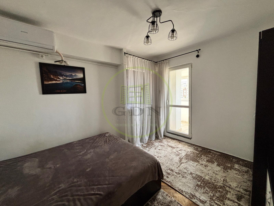 Apartament 2 camere semidecomandat, 51 mp, Centru, zona Ramada Plaza