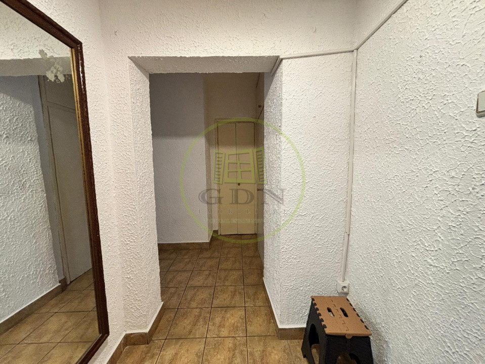 Apartament 2 camere semidecomandat, 51 mp, Centru, zona Ramada Plaza