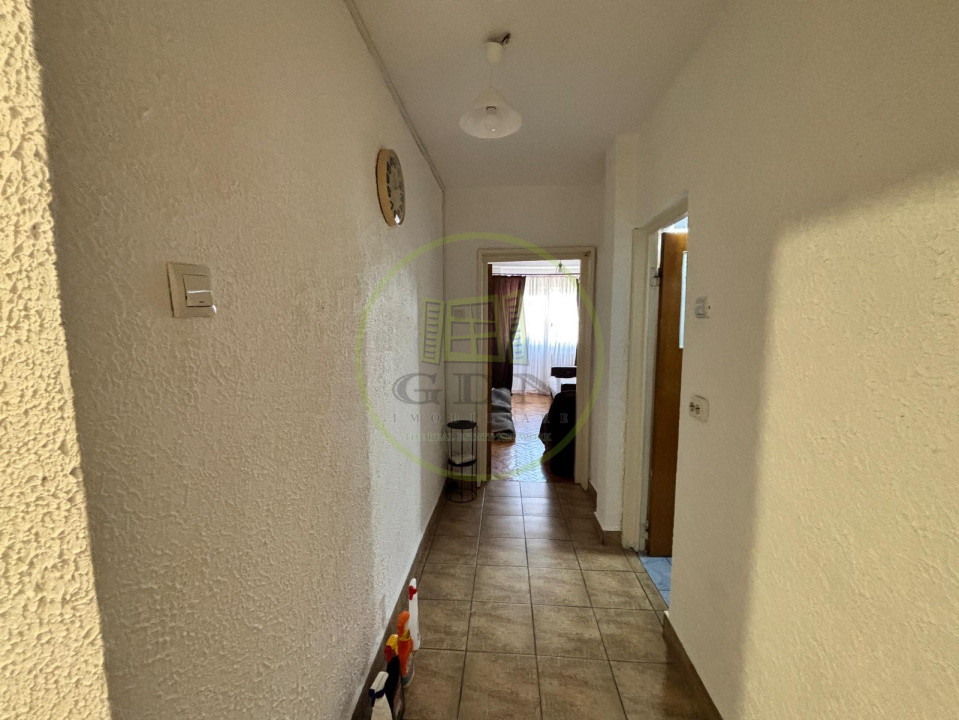 Apartament 2 camere semidecomandat, 51 mp, Centru, zona Ramada Plaza