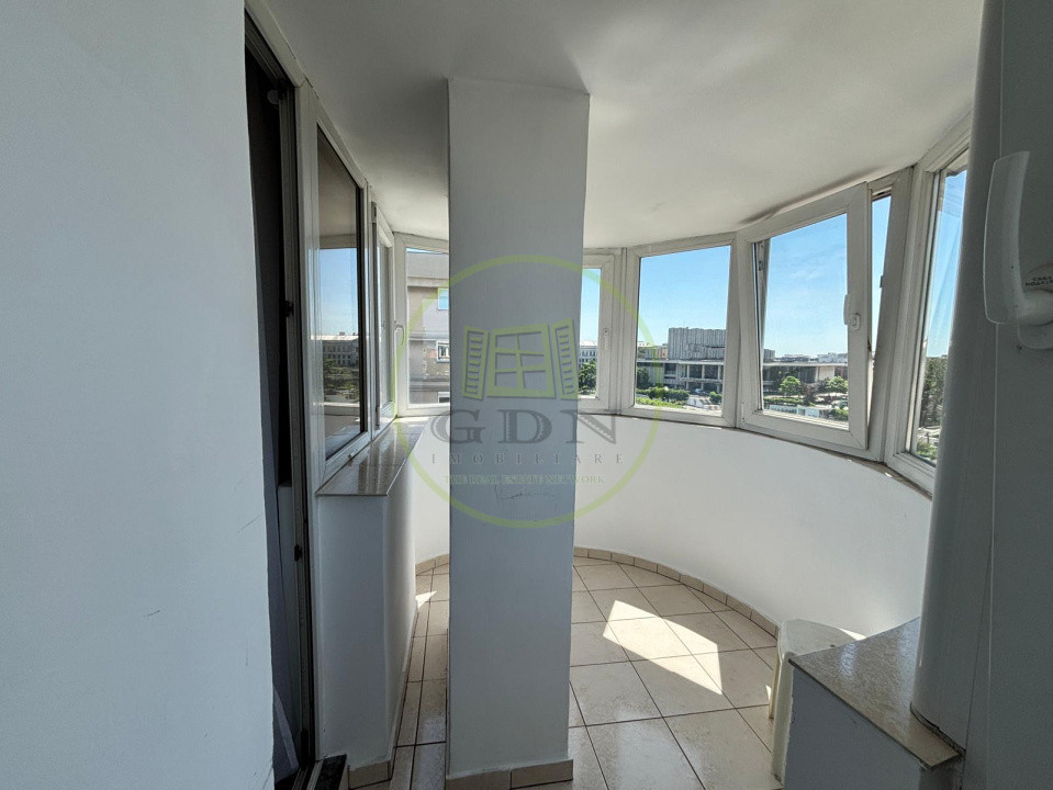 Apartament 2 camere semidecomandat, 51 mp, Centru, zona Ramada Plaza