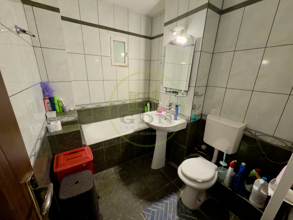 Apartament 3 camere, 63.28 mp, cartier Craiovita Noua, zona Bigul Vechi